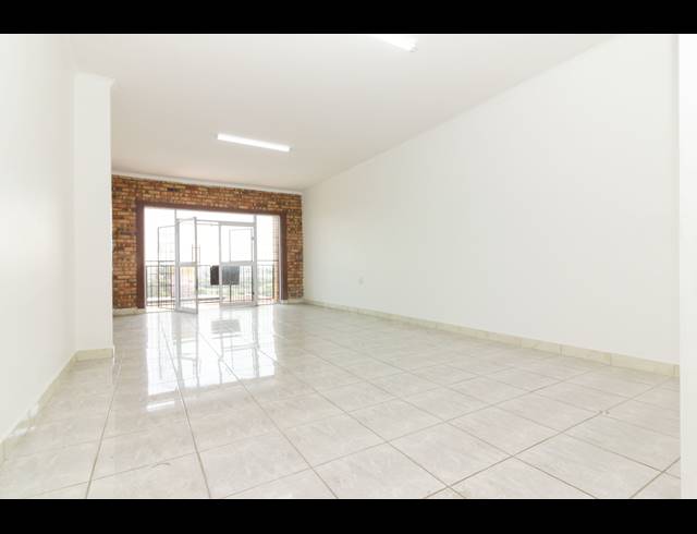 55M² BUSINESS CENTRE TO LET IN WESTCLIFF